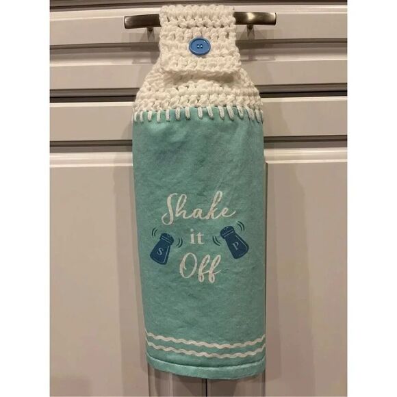 Crochet Top Kitchen Towel- Shake It Off (Salt And Pepper Shakers) - Picture 1 of 3